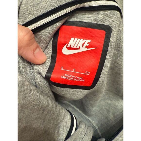 Nike Gray Tech Butterfly Full Zip Hoodie Sweatshirt Small - Picture 3 of 6